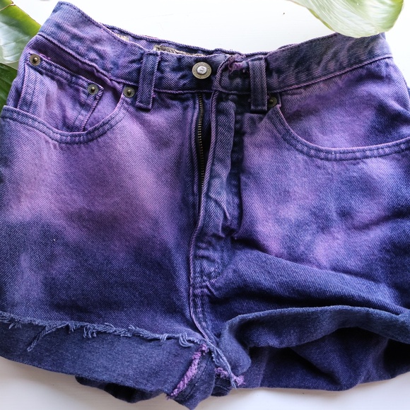 VIOLET DENIM CUT OFF SHORTS - Picture 1 of 8